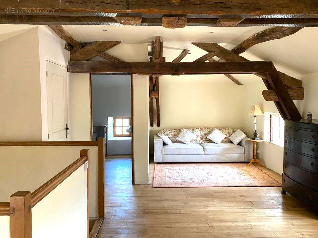 2ND FLOOR - Maison à SALLES-DE-VILLEFAGNAN
