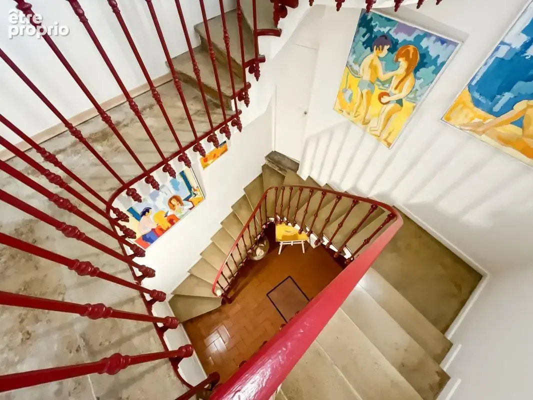 Maison atypique avec terrasse et stationnement – Béziers Centre - À Vendre - photo 25
