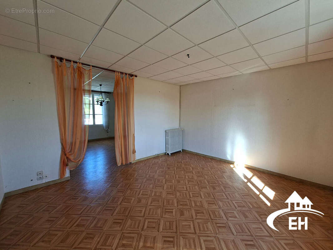 Appartement à L'AIGLE