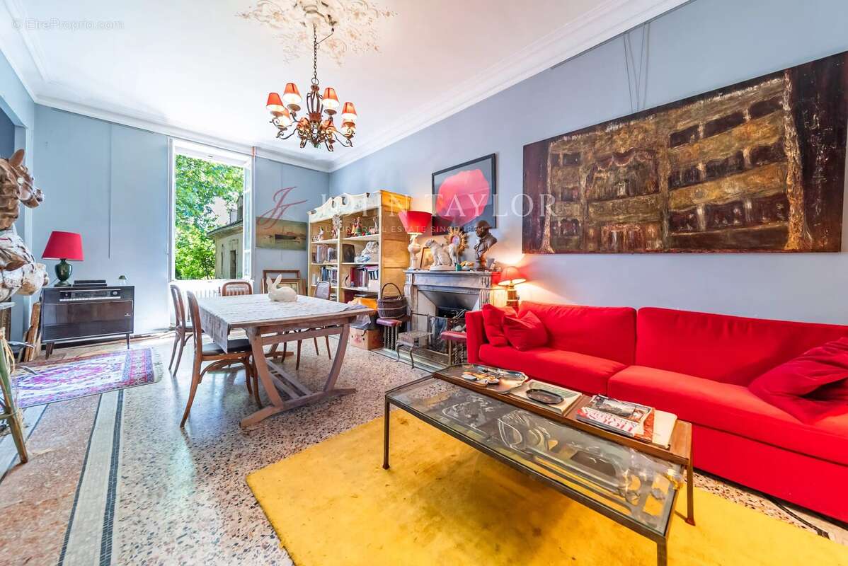 Maison Bourgeoise en plein coeur de village - photo 5