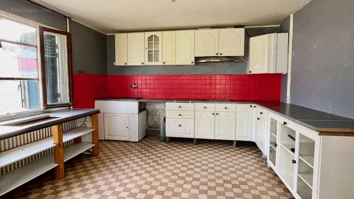 Maison à LA FERRIERE-SUR-RISLE