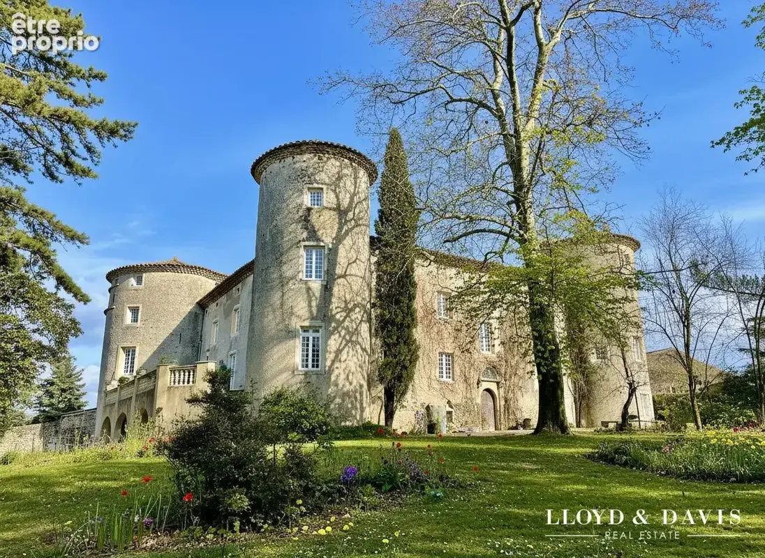 Château médiéval - Autre à CHOMERAC
