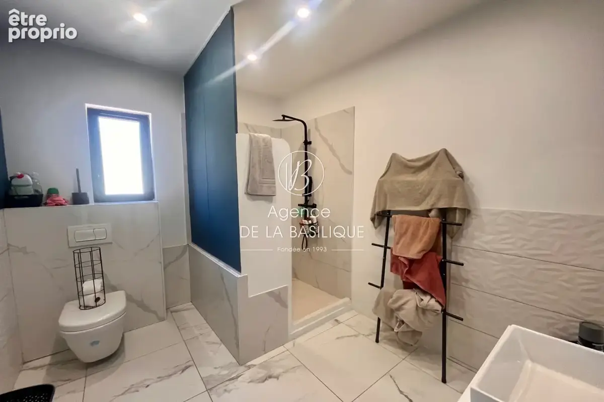 Maison 5 pièces 130 m² à vendre à Brue-Auriac (83119) - photo 9