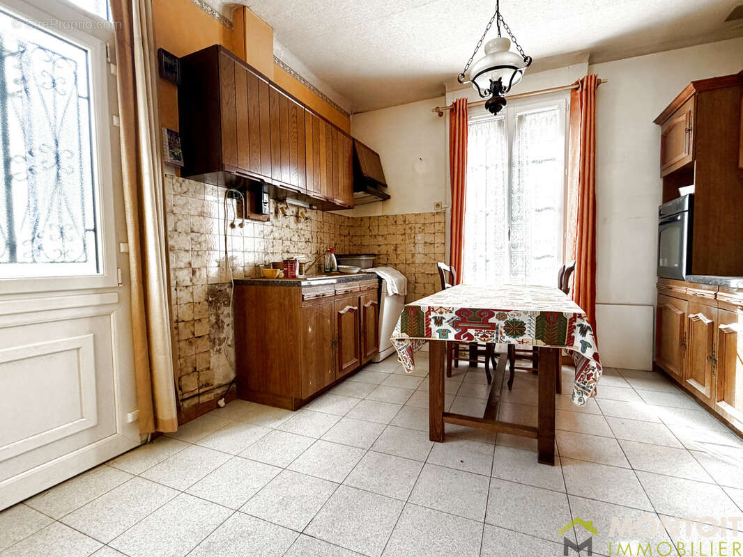 Appartement à THIAIS