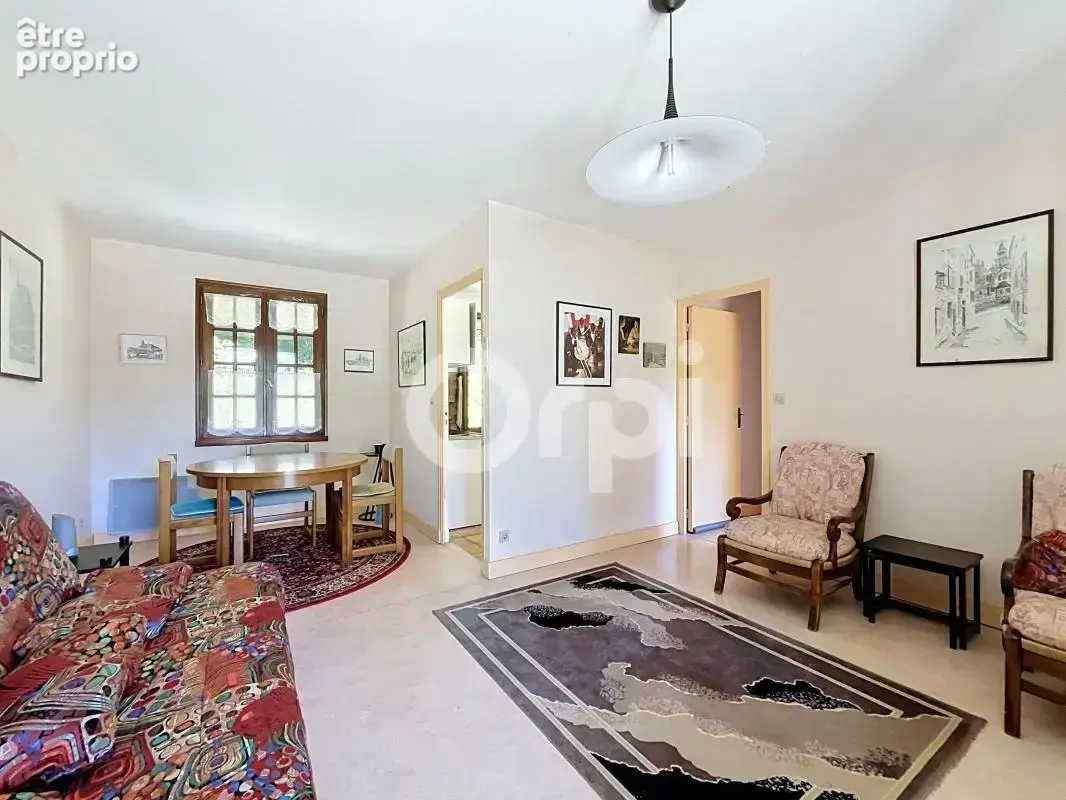  Petite maison en bon état général – Secteur résidentiel Sarliac‑sur‑l’Isle - photo 3