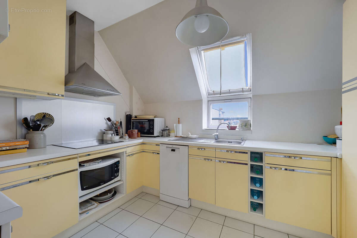 Appartement à LA GARENNE-COLOMBES