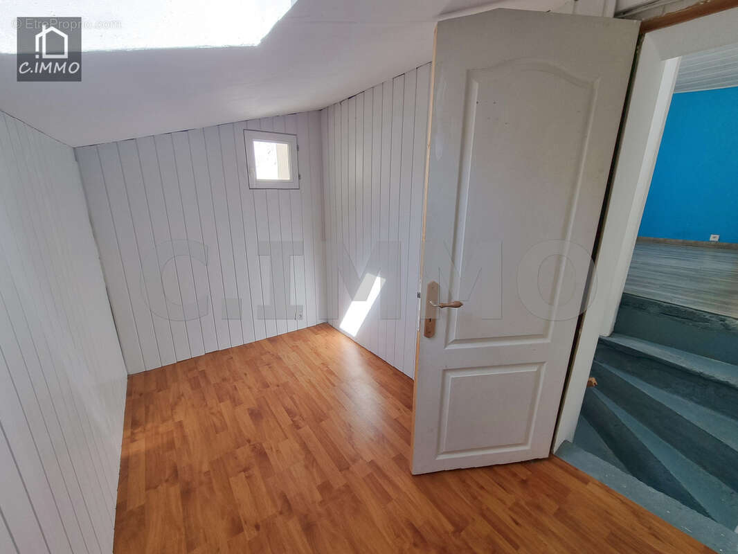 Maison à SERVIAN