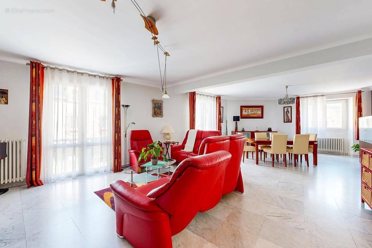 Appartement à QUESTEMBERT