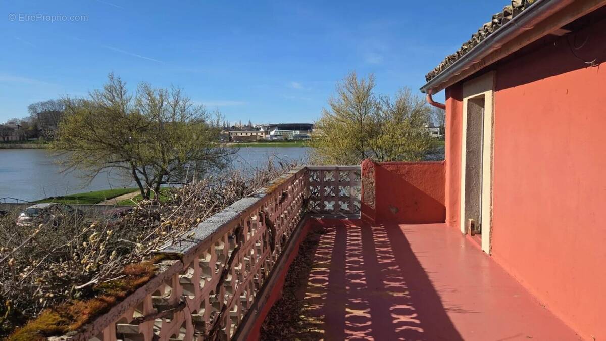 Maison à SAINT-MARCEL