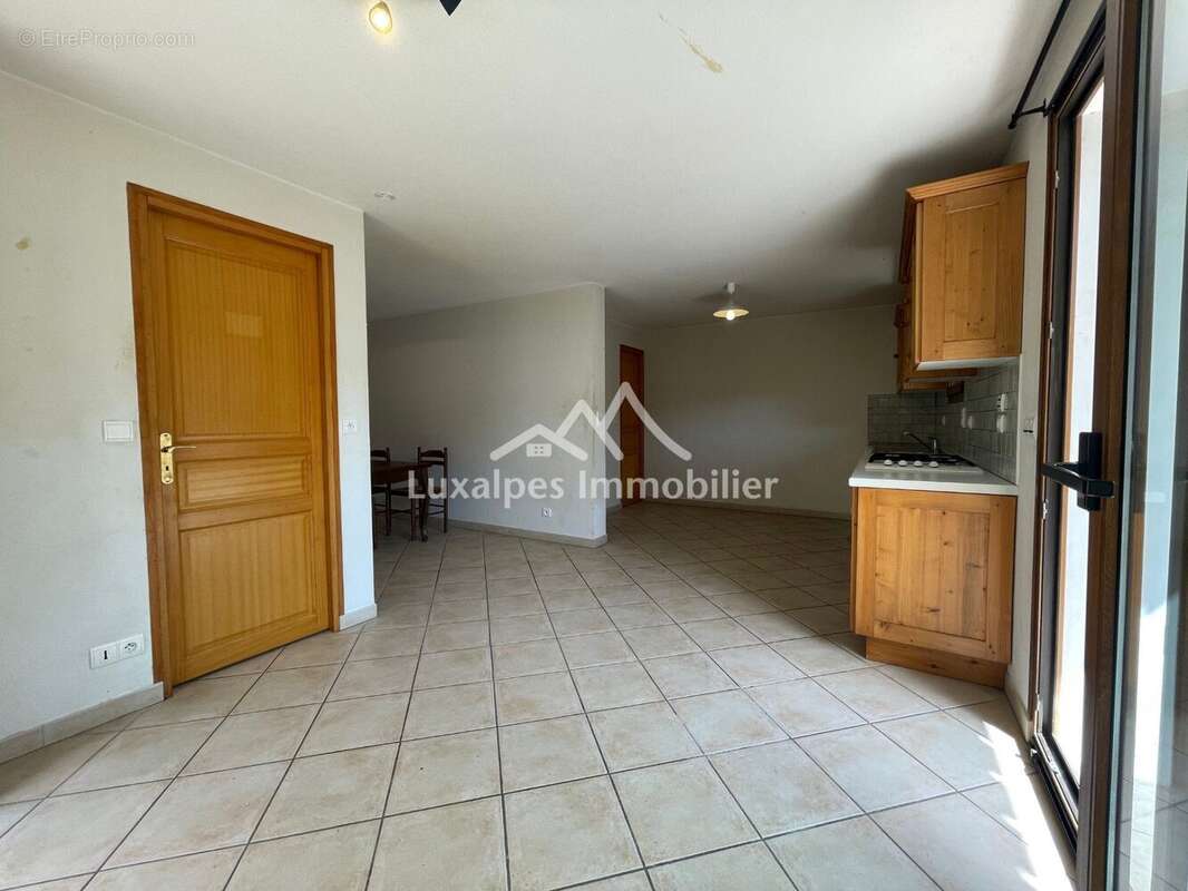 Appartement à LES VILLARDS-SUR-THONES