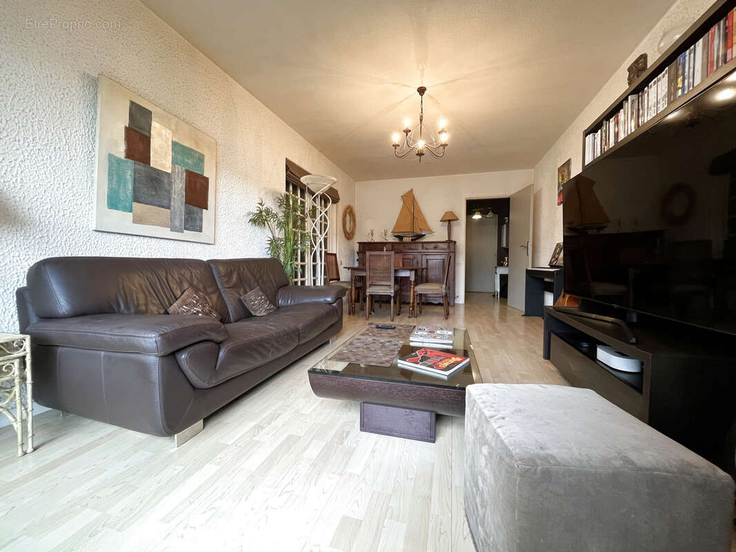 Appartement à SAINT-ETIENNE