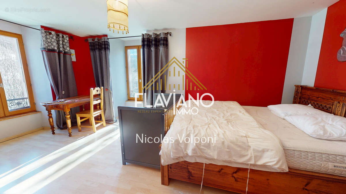 Appartement à SAINT-PAUL-SUR-UBAYE