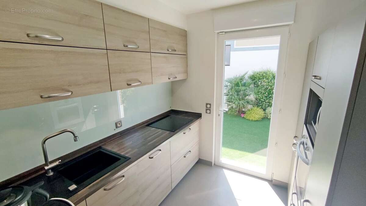 Maison à LE PERREUX-SUR-MARNE