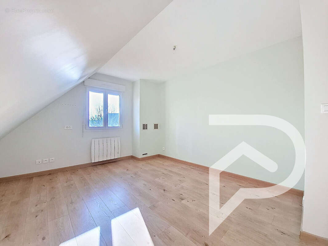 Maison à SAINT-MARTIN-EN-CAMPAGNE