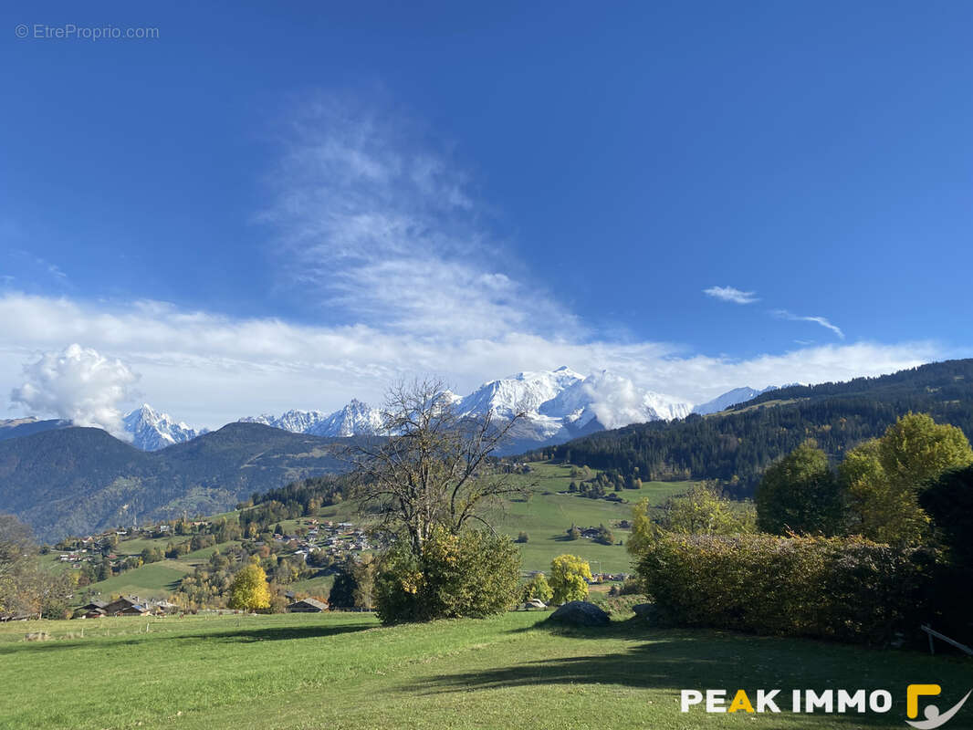 Appartement à COMBLOUX