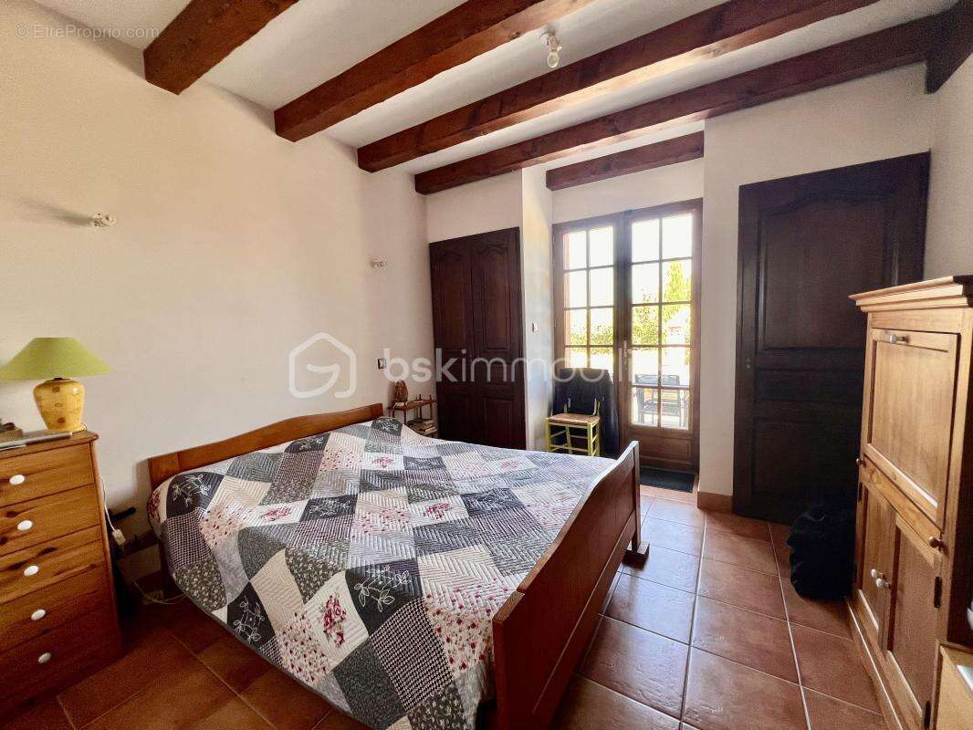 Charmante Demeure, 150m2,  plain pied, avec jardin, 4 chambres - photo 8