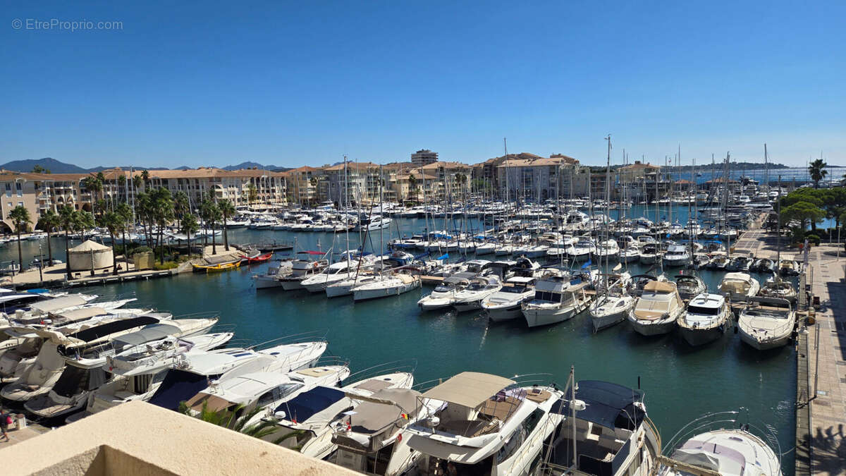 Appartement à FREJUS