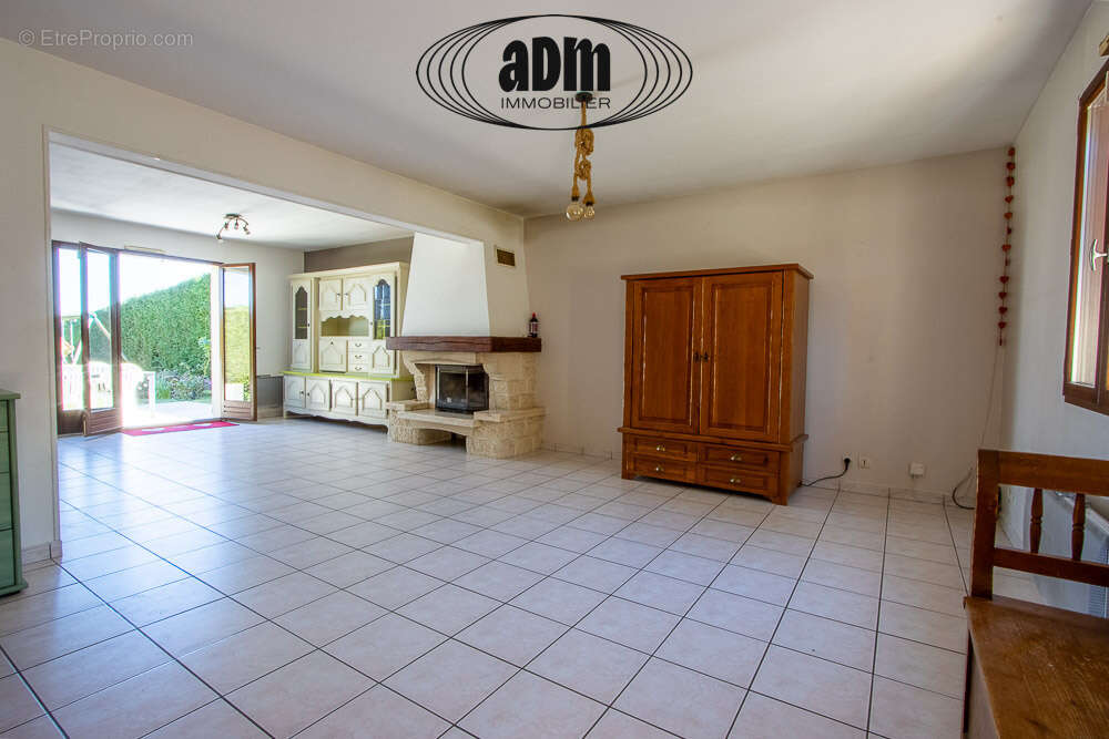 Maison à QUINCY-VOISINS