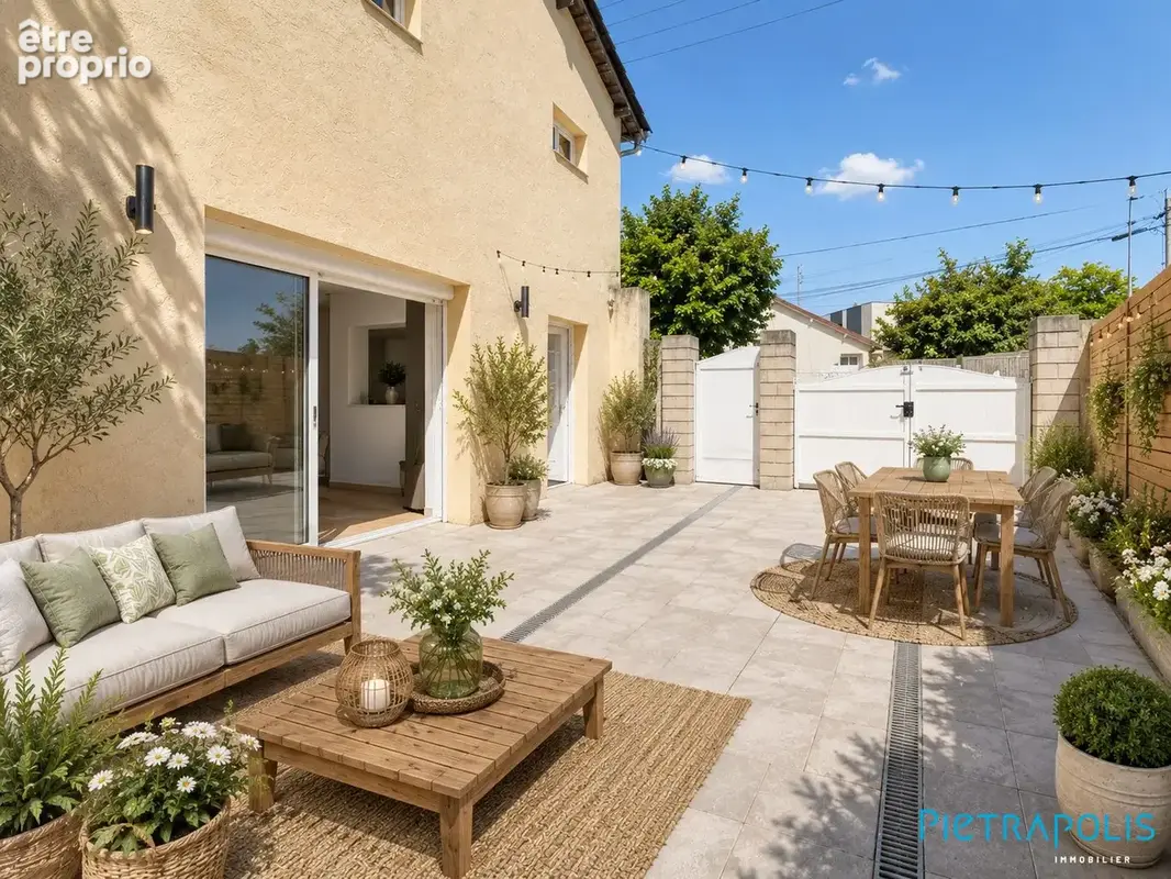 Aménagement virtuel de la terrasse - Maison à MACON