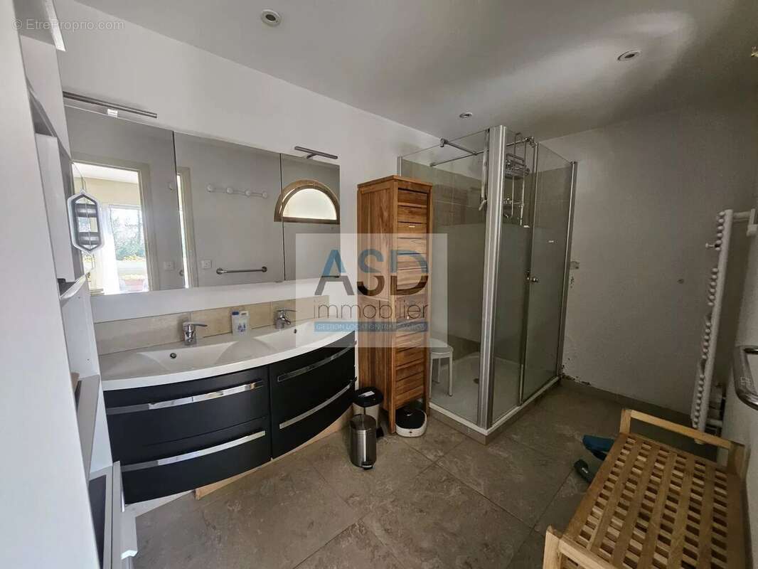 Appartement à LA MADELEINE
