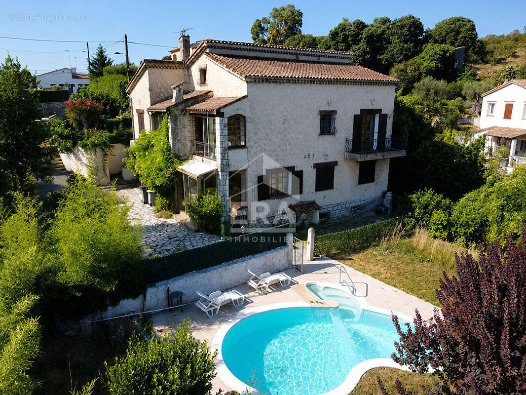 Maison à VILLENEUVE-LOUBET