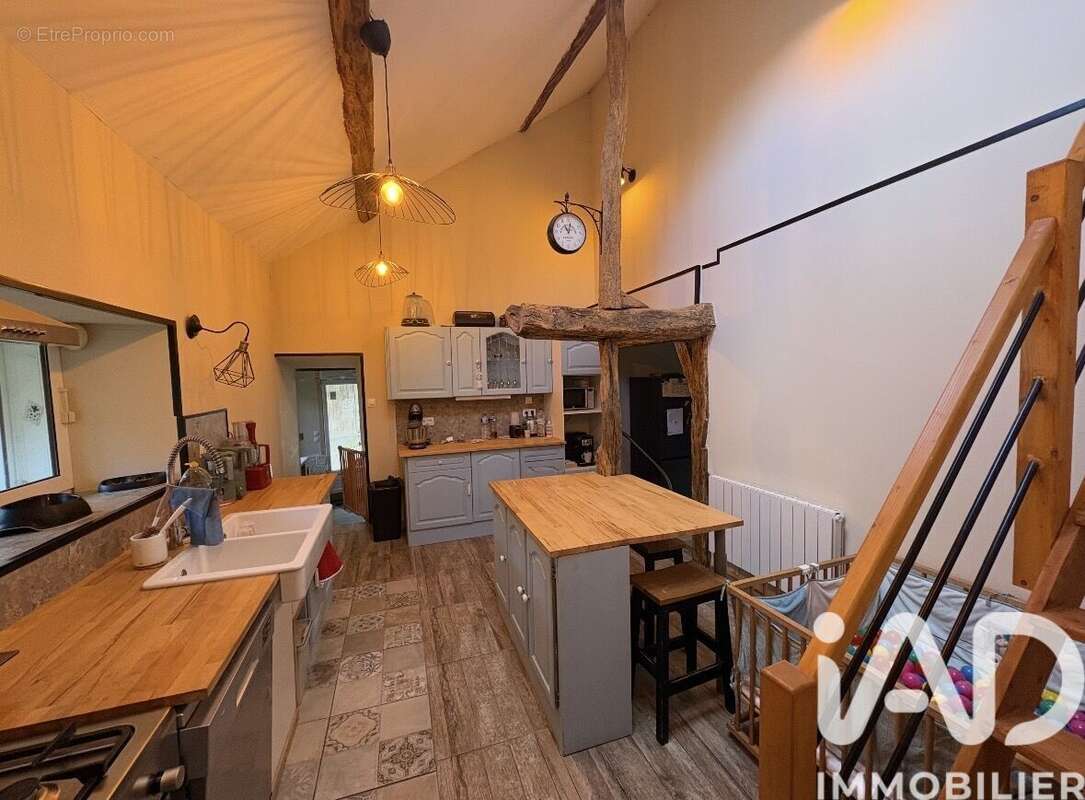 Maison 117 m² à Loisy-En-Brie  - photo 4