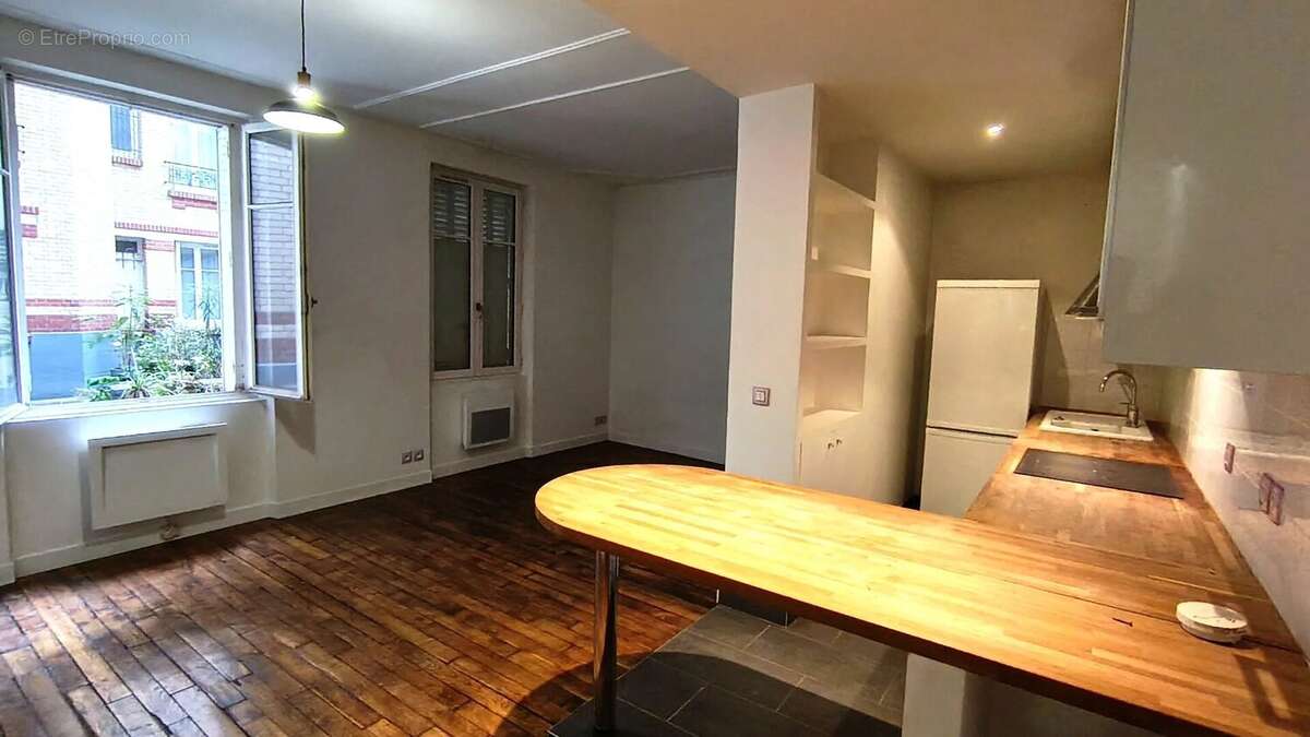 Appartement à PARIS-15E