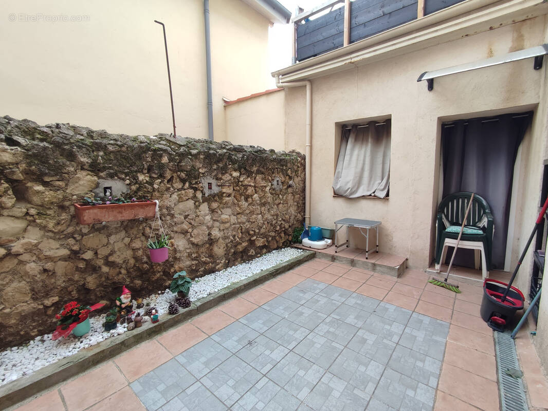 Appartement à COURSAN