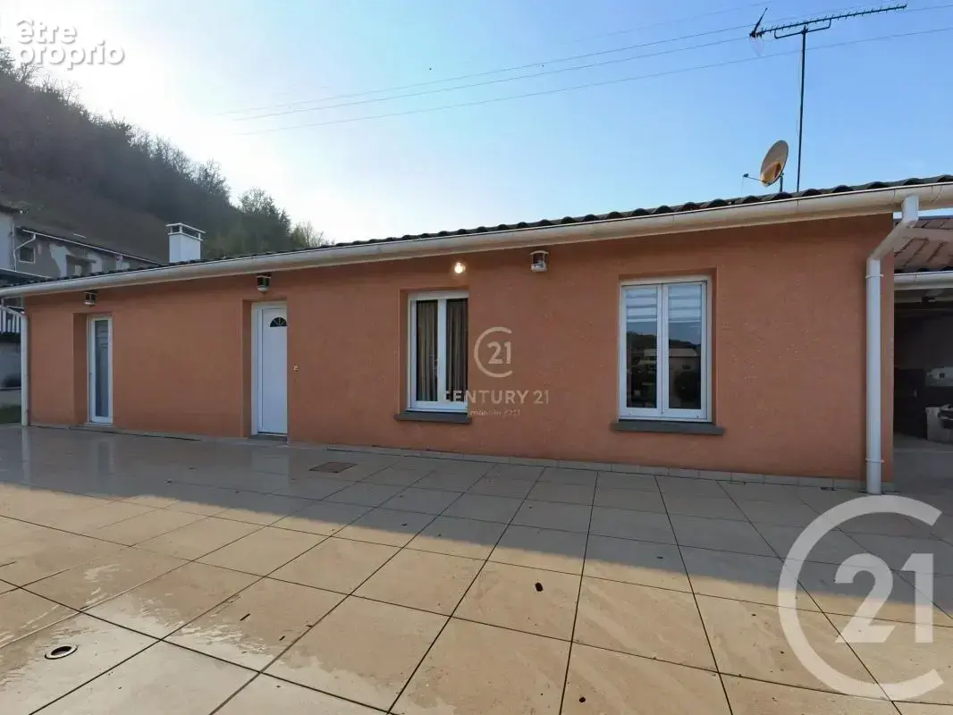 Maison 96 m² à Givors  - photo 16