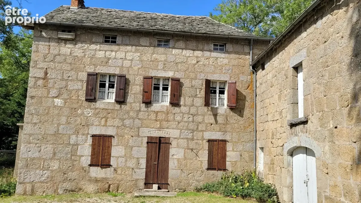 Maison à LE CHAMBON-SUR-LIGNON