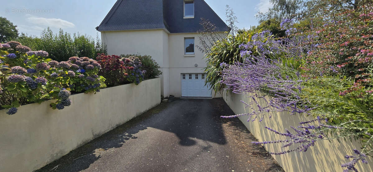 Maison à LOCUNOLE