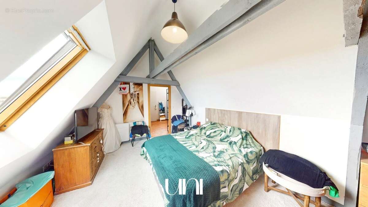 Maison à PORT-EN-BESSIN-HUPPAIN