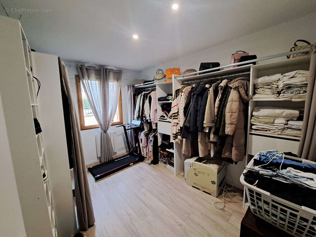 Maison à NEUILLY-EN-THELLE