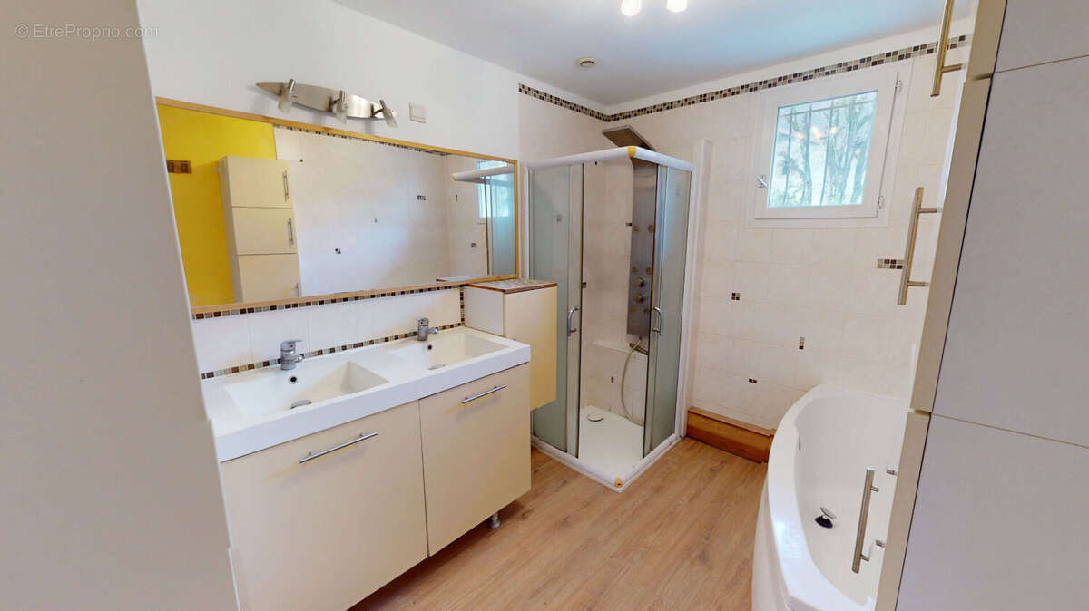 Maison 5/6 pièces 155m2 au calme, possibilité logement indépendant/activité pro - photo 12
