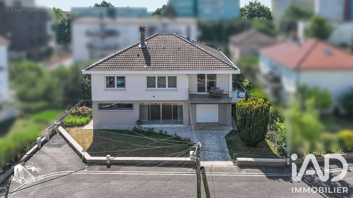 Photo 1 - Maison à MONTIGNY-LES-METZ