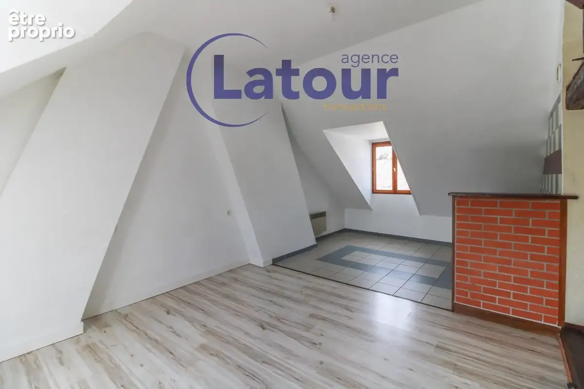 Appartement à IVRY-LA-BATAILLE