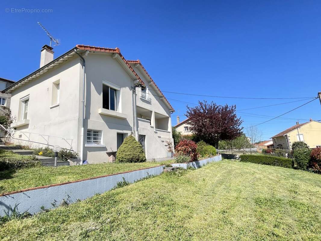 Maison à CHATELGUYON