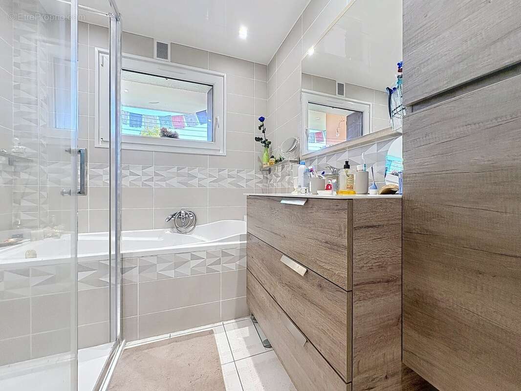 Appartement à vendre 3 pièces BONS EN CHABLAIS (74) - photo 9