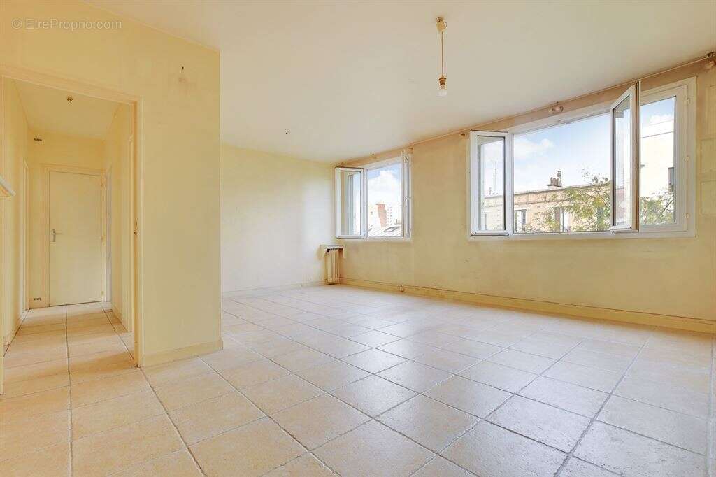 Appartement à PARIS-20E