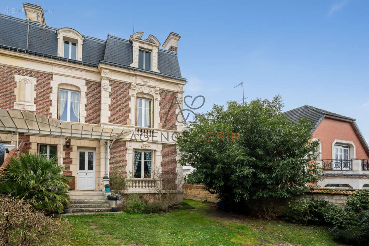 Maison à LE VESINET