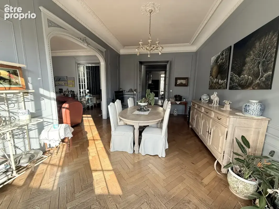 Nice    appartement bourgeois avec vue sur parc 224 m2   garage   calme -- bourgeaois - photo 7