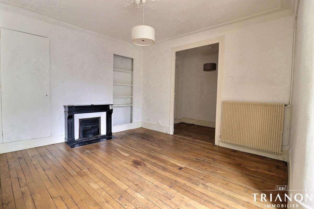 Appartement à VERSAILLES