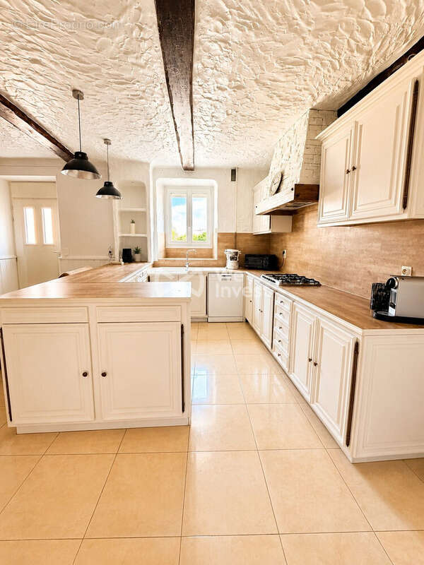 Maison 311 m² à Saint-Amans-Soult  - photo 5