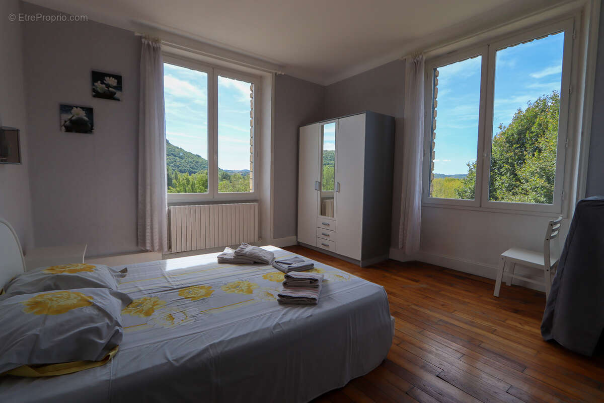 Maison à SAINT-VINCENT-DE-COSSE