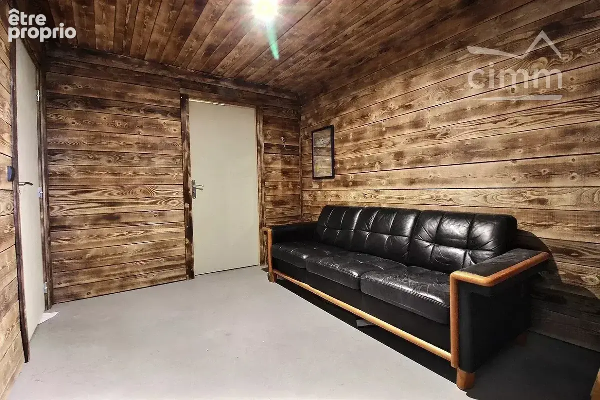 À vendre – Murs et fonds de commerce – Bar à bières / Pub – Le Touvet - photo 13