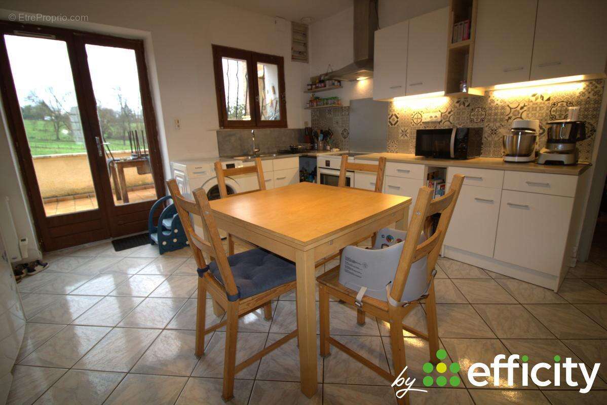 Maison à SOURCIEUX-LES-MINES