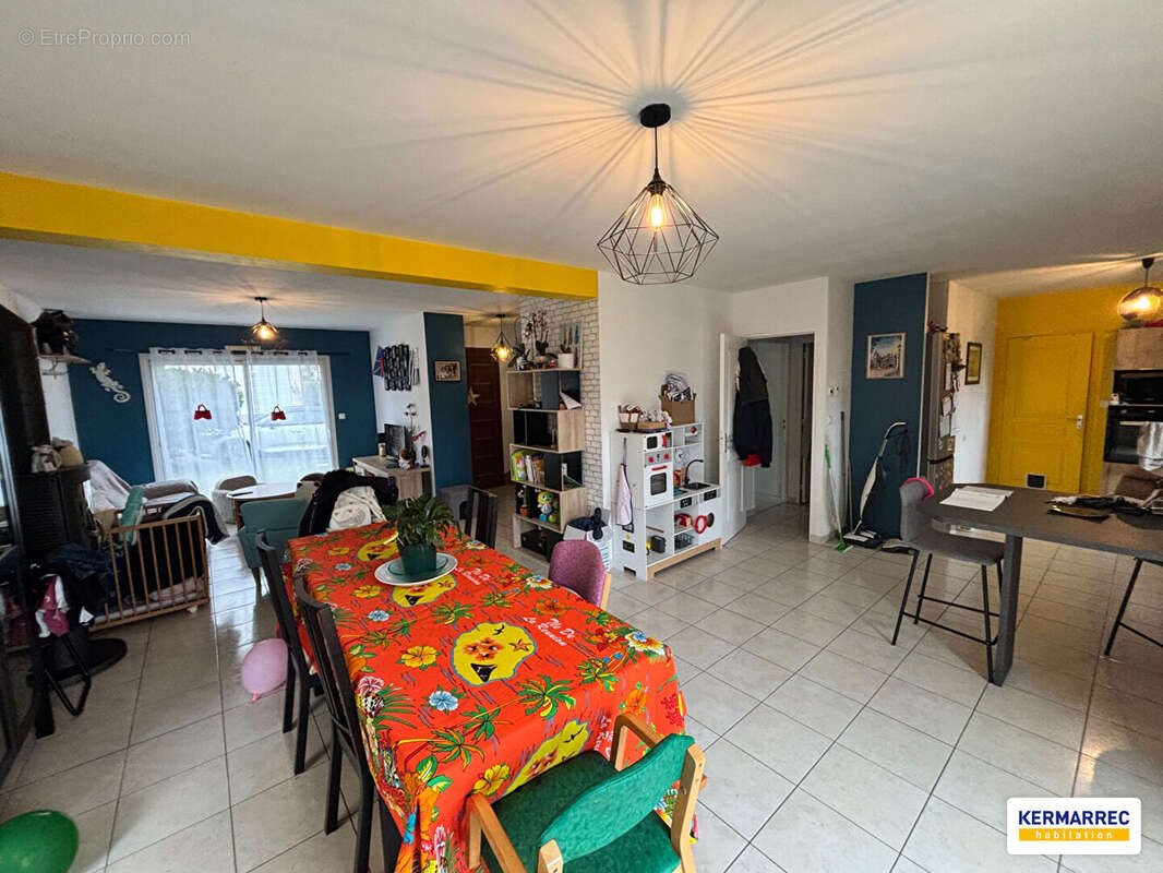 Maison à POCE-LES-BOIS