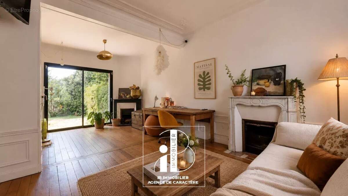 Village aux portes de barbizon, maison de caractere de 172 m² sur un jardin de 1 743 m². - photo 2