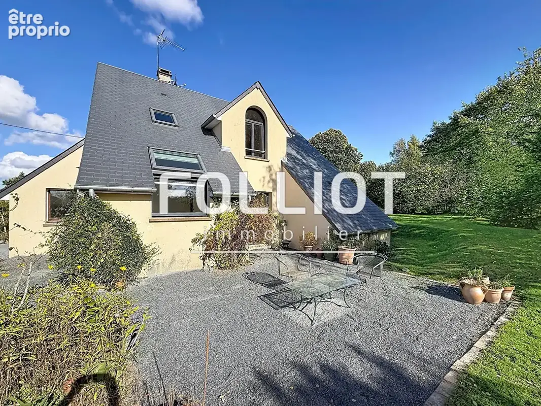 Photo Maison à Sainte-Suzanne-Sur-Vire au prix de 255 000€