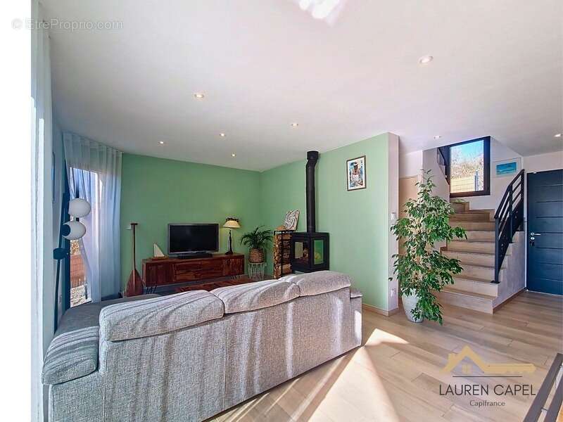 Maison à DRUMETTAZ-CLARAFOND